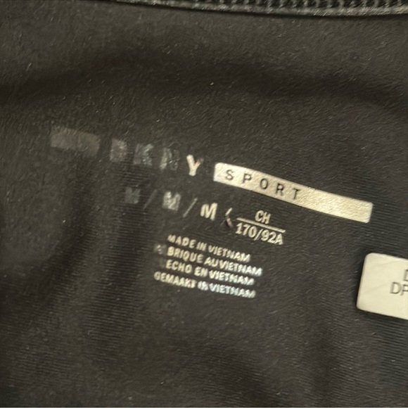 Authentic DKNY black bralet sz M with matching Yummie black leggings as S - Picture 9 of 9